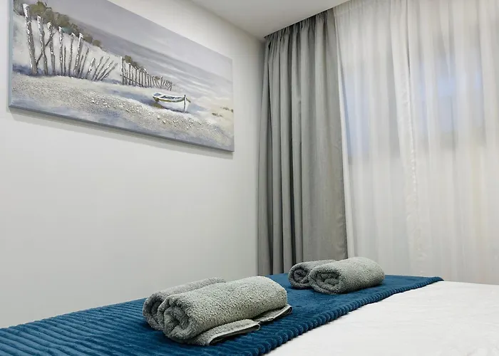 Luxury Diamond - Ocean View, Big Terraces, Air Con, Wifi