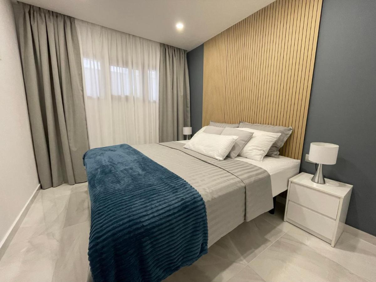 Luxury Diamond - Ocean View, Big Terraces, Air Con, Wifi Apartamento