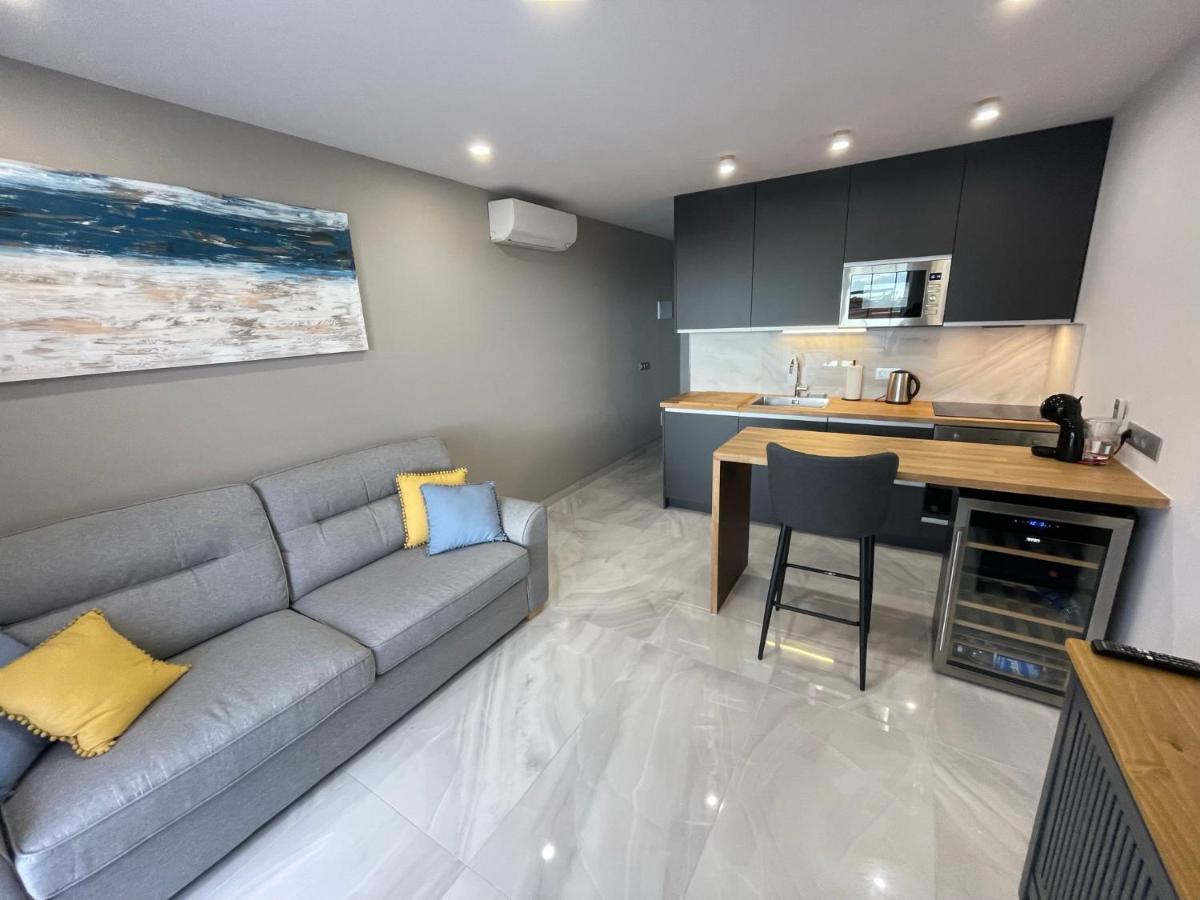 Luxury Diamond - Ocean View, Big Terraces, Air Con, Wifi Apartament *